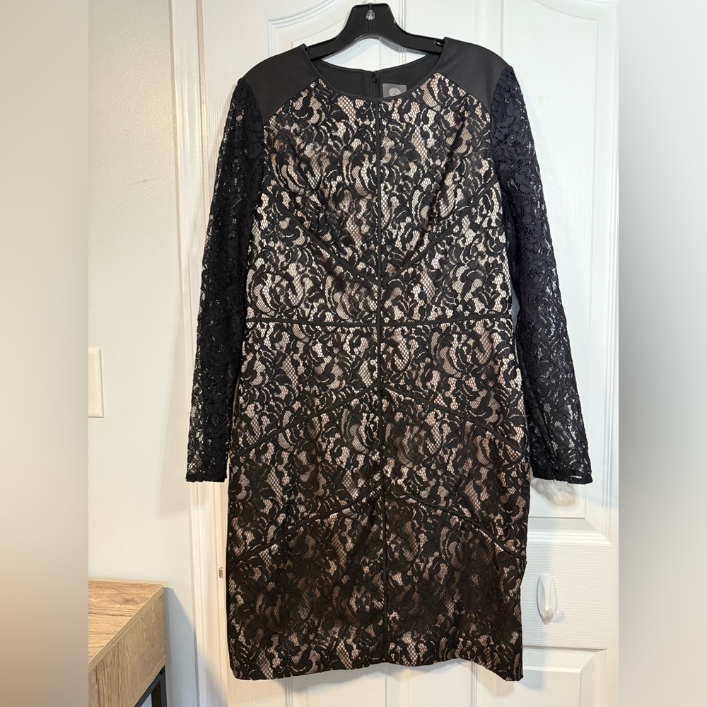 Vince Camuto Black and Cream Lace Long Sleeve Dress